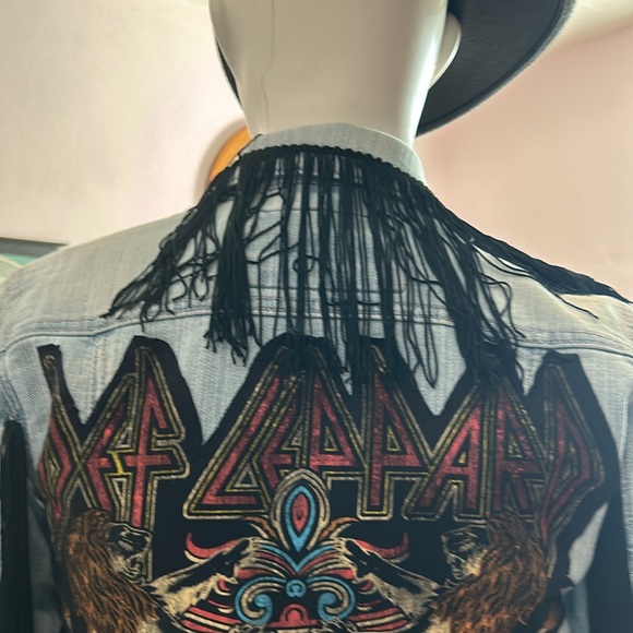 Handcrafted Def Leppard jacket - Picture 8 of 12